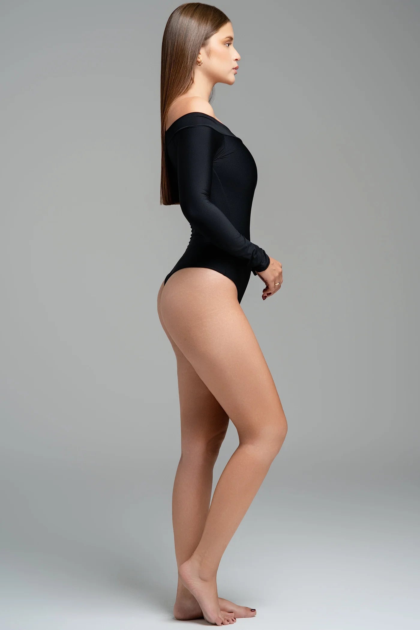 Body Sofia escote amplio negro con control de abdomen