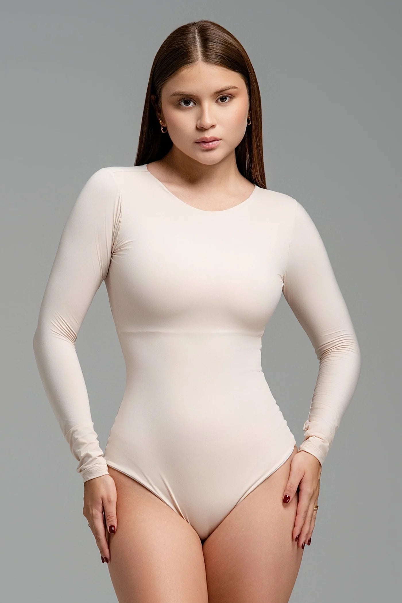 Body Aurora beige con control de abdomen