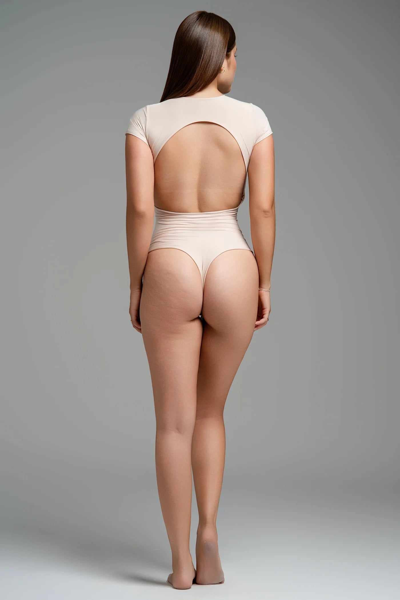 Body Olivia beige con control de abdomen