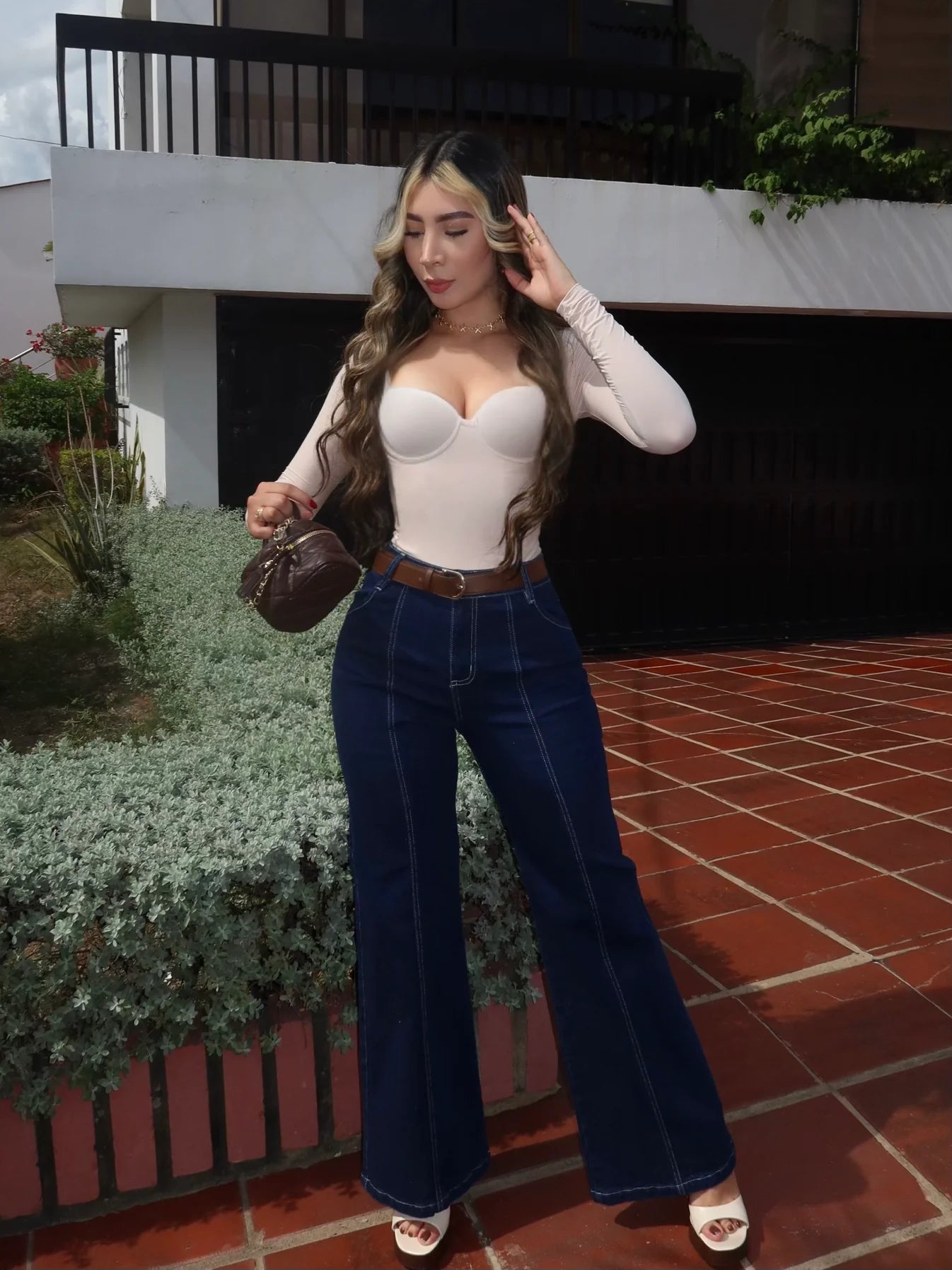 Body Angelica con control de abdomen crema